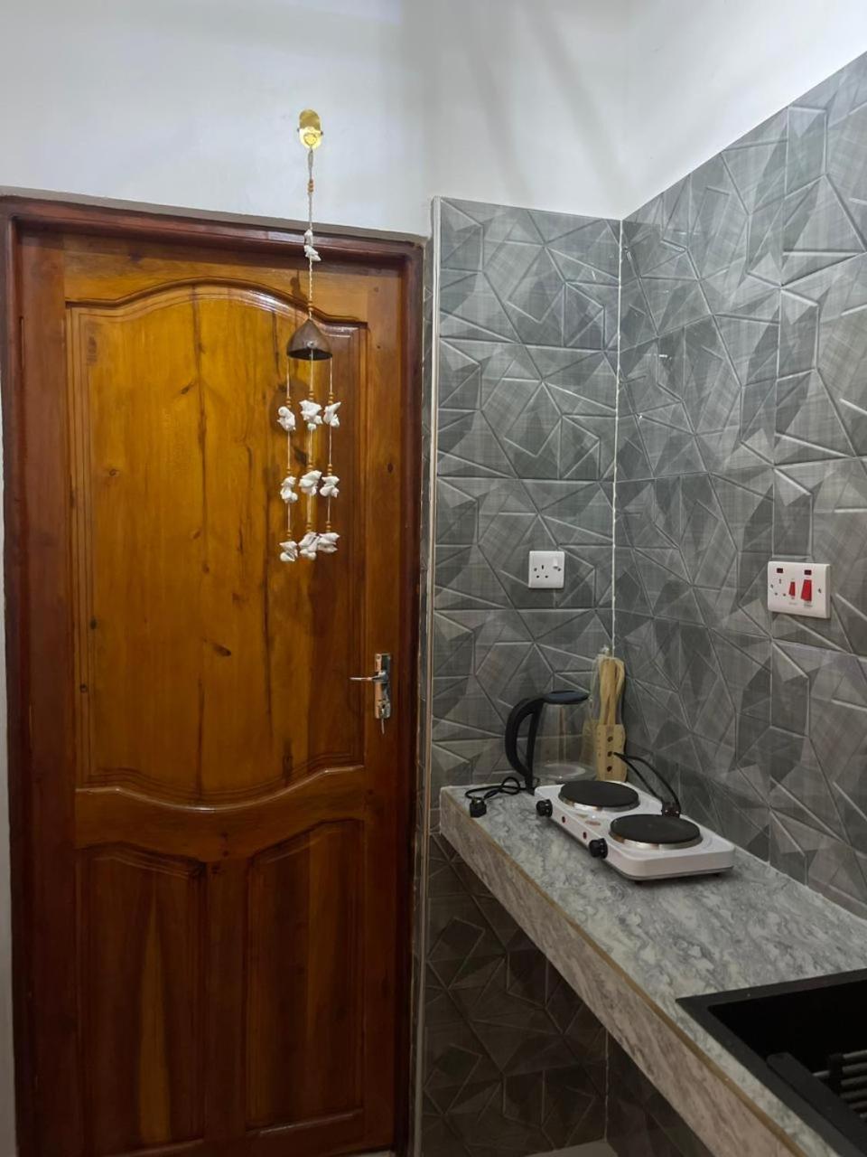 Yakamoz Zanzibar Acomodação com café da manhã Exterior foto